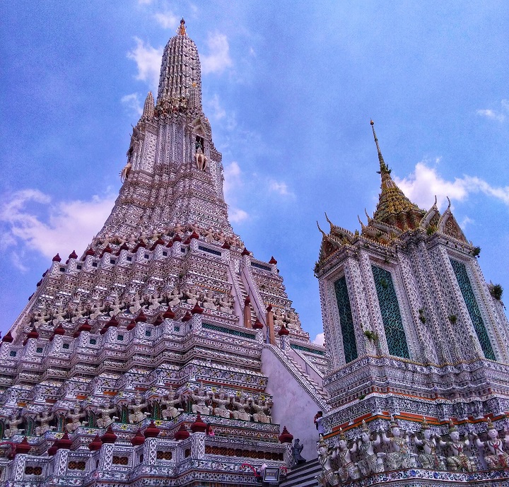 Templo budista Wat Arun em Bangkok
