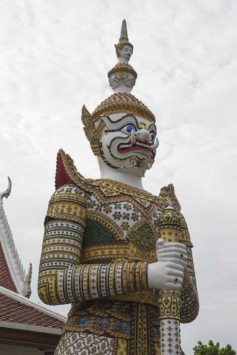 O deus hindu Aruna em Wat Arun