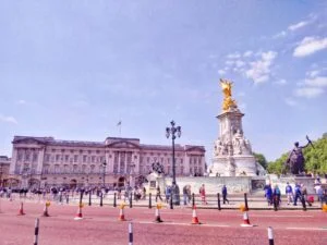 Buckingham Palace. Travel Brazil. Ana Heloisa Arantes