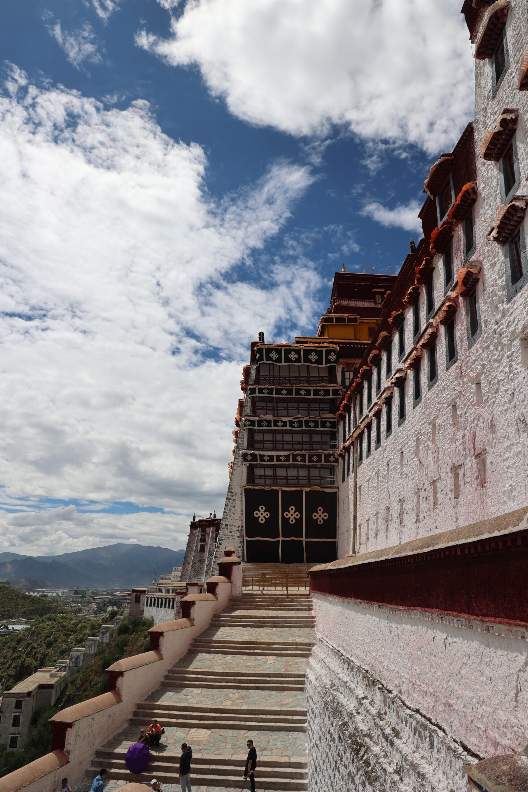 Palácio Potala, Lhasa. Foto por Iara Xavier.